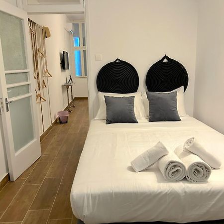 Queen Regina Suites By Platform 357 นิโคเซีย ภายนอก รูปภาพ
