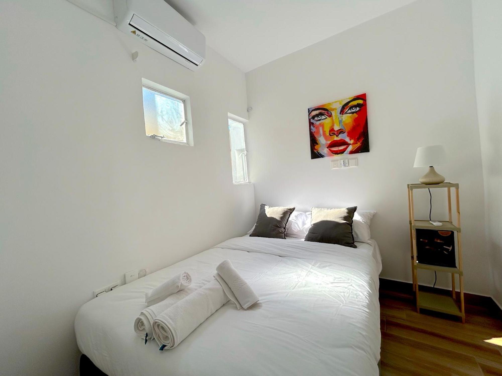 Queen Regina Suites By Platform 357 นิโคเซีย ภายนอก รูปภาพ
