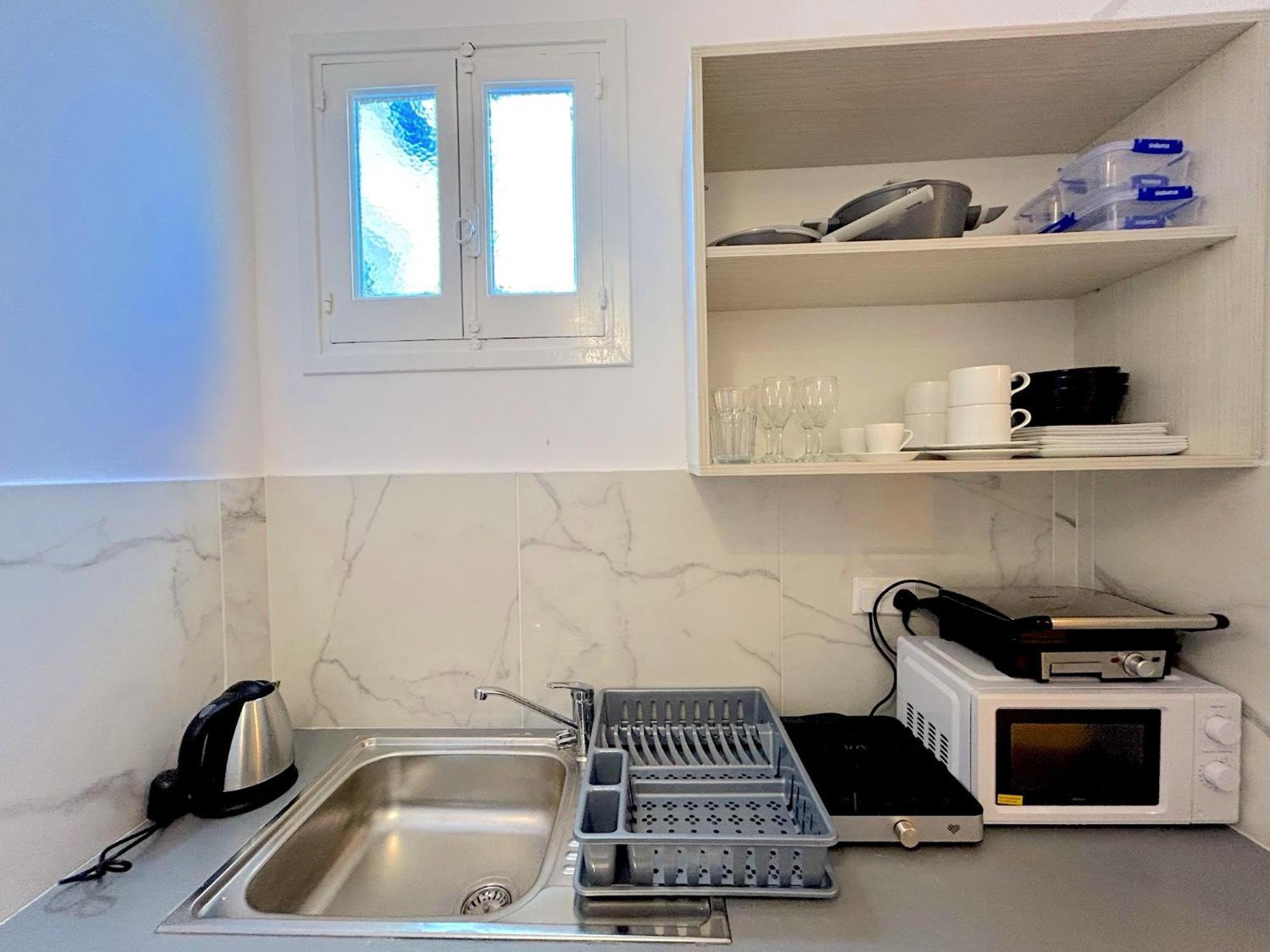 Queen Regina Suites By Platform 357 นิโคเซีย ภายนอก รูปภาพ