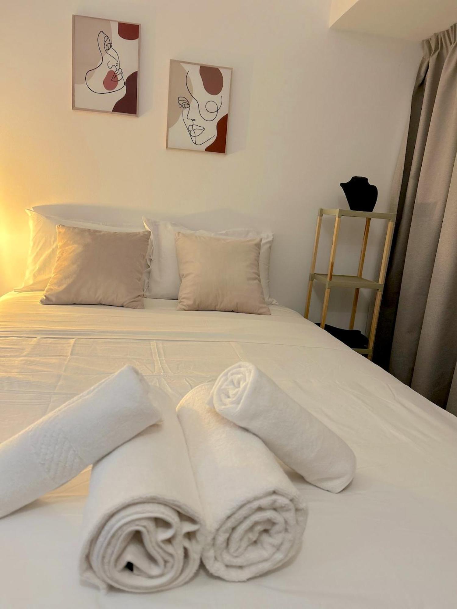 Queen Regina Suites By Platform 357 นิโคเซีย ภายนอก รูปภาพ