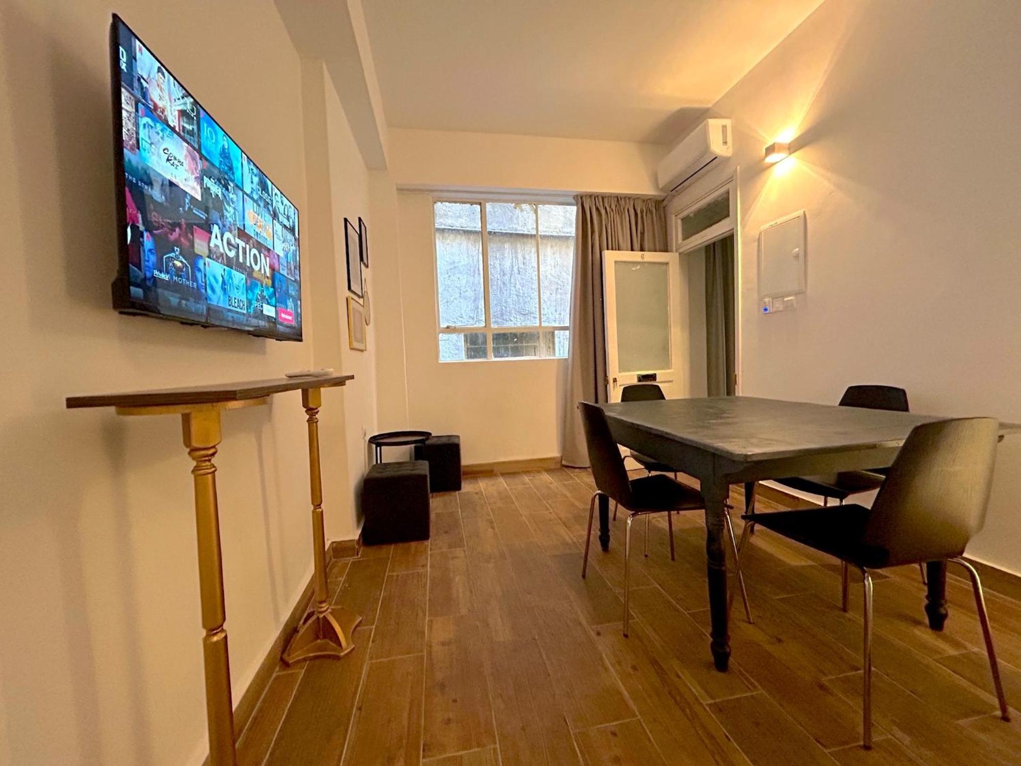 Queen Regina Suites By Platform 357 นิโคเซีย ภายนอก รูปภาพ