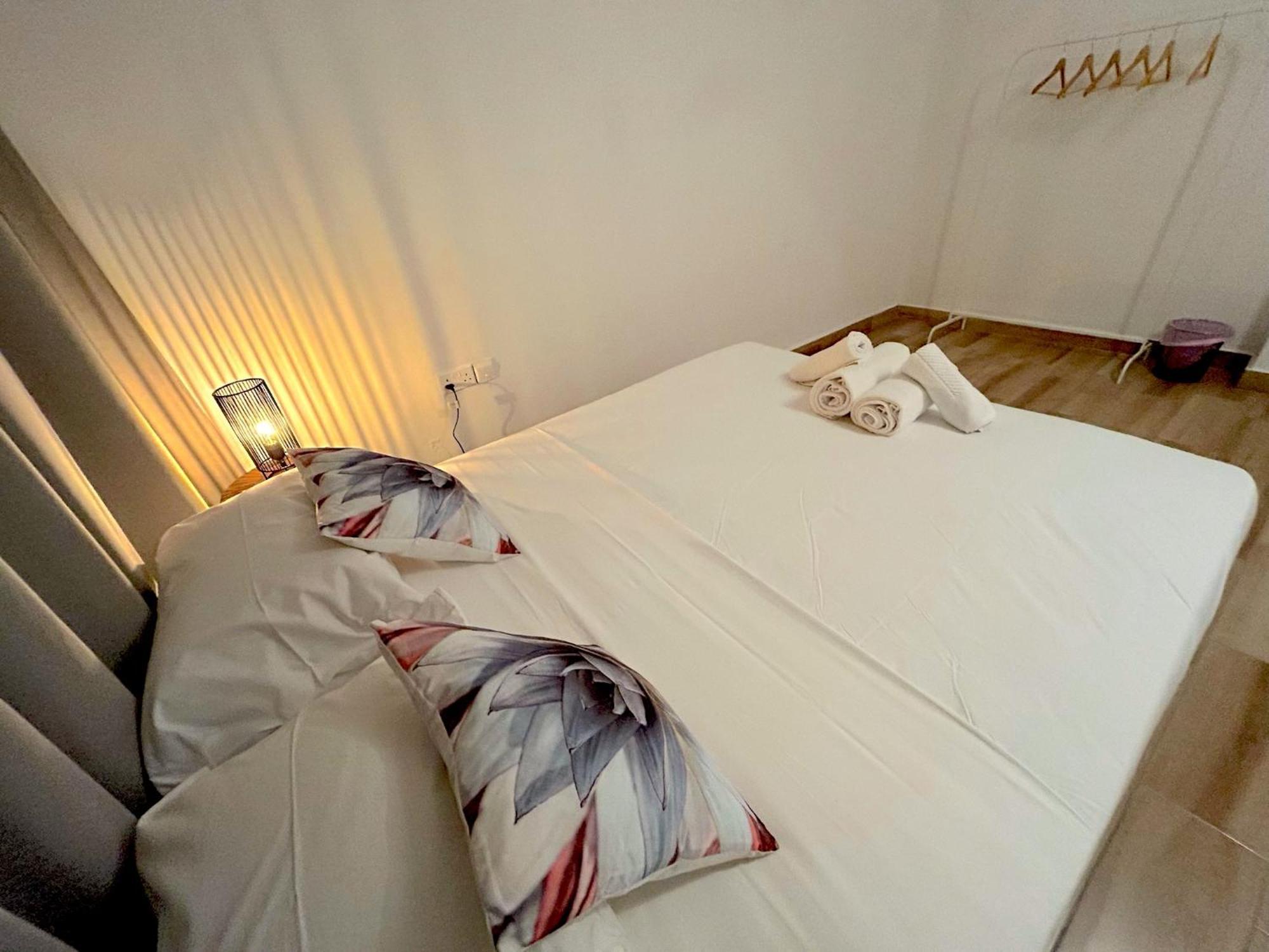 Queen Regina Suites By Platform 357 นิโคเซีย ภายนอก รูปภาพ