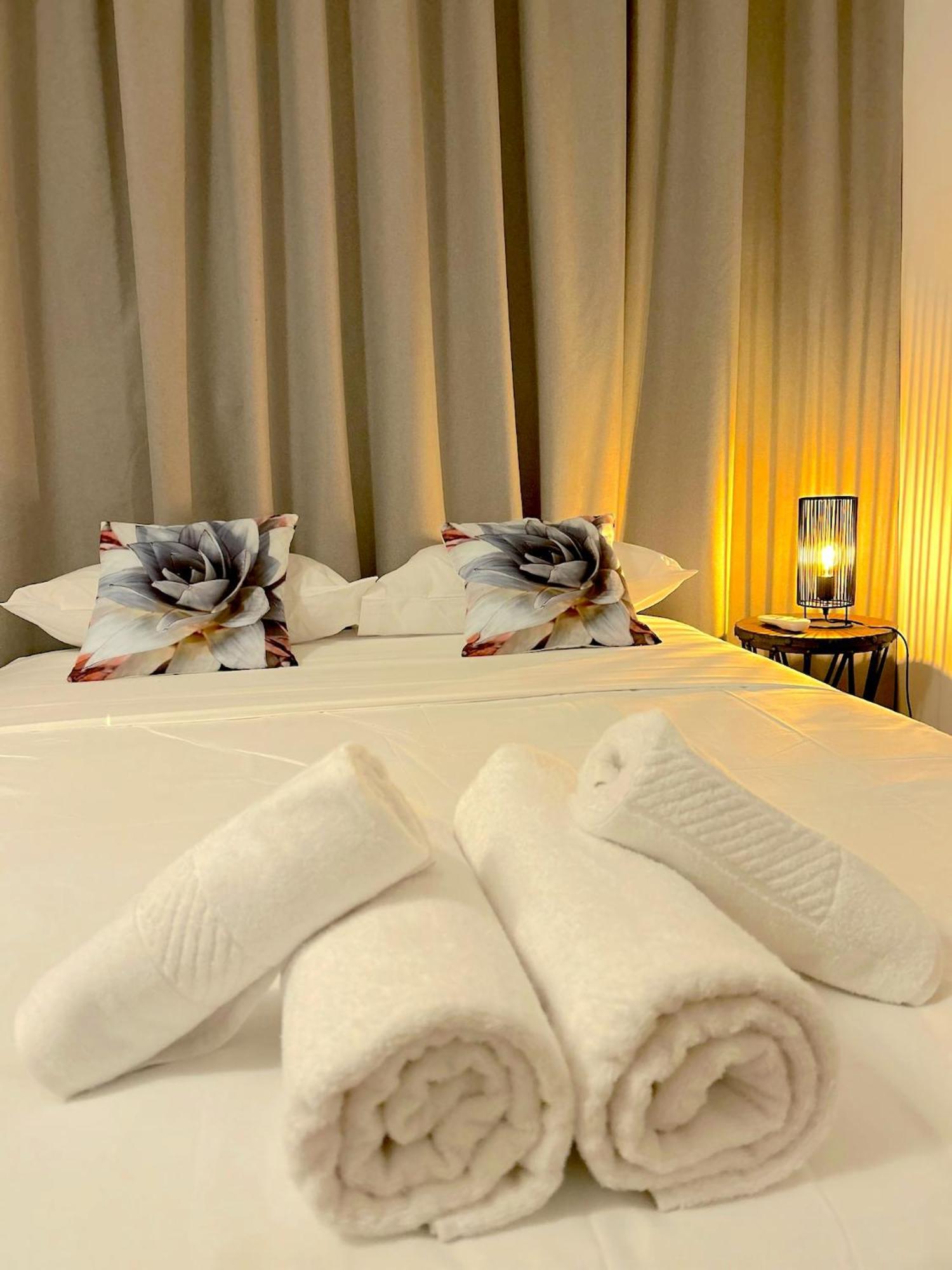 Queen Regina Suites By Platform 357 นิโคเซีย ภายนอก รูปภาพ