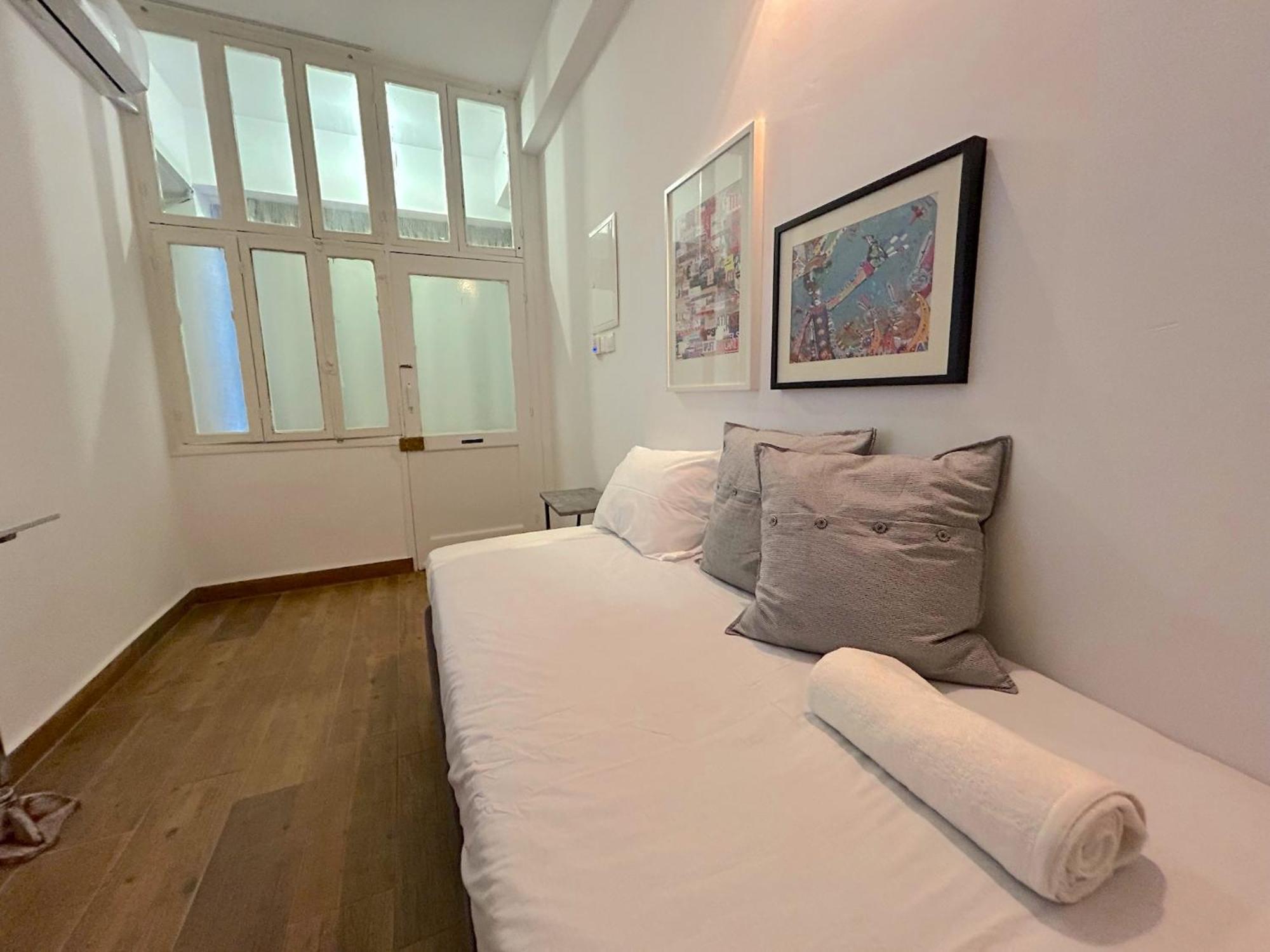 Queen Regina Suites By Platform 357 นิโคเซีย ภายนอก รูปภาพ